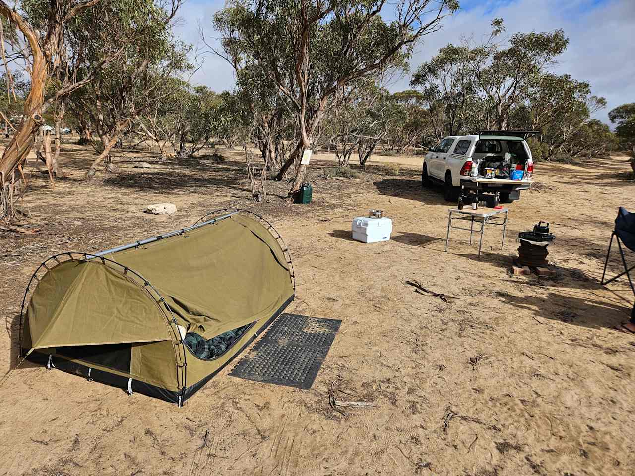 Currawong Corner - Vans, RV & tents