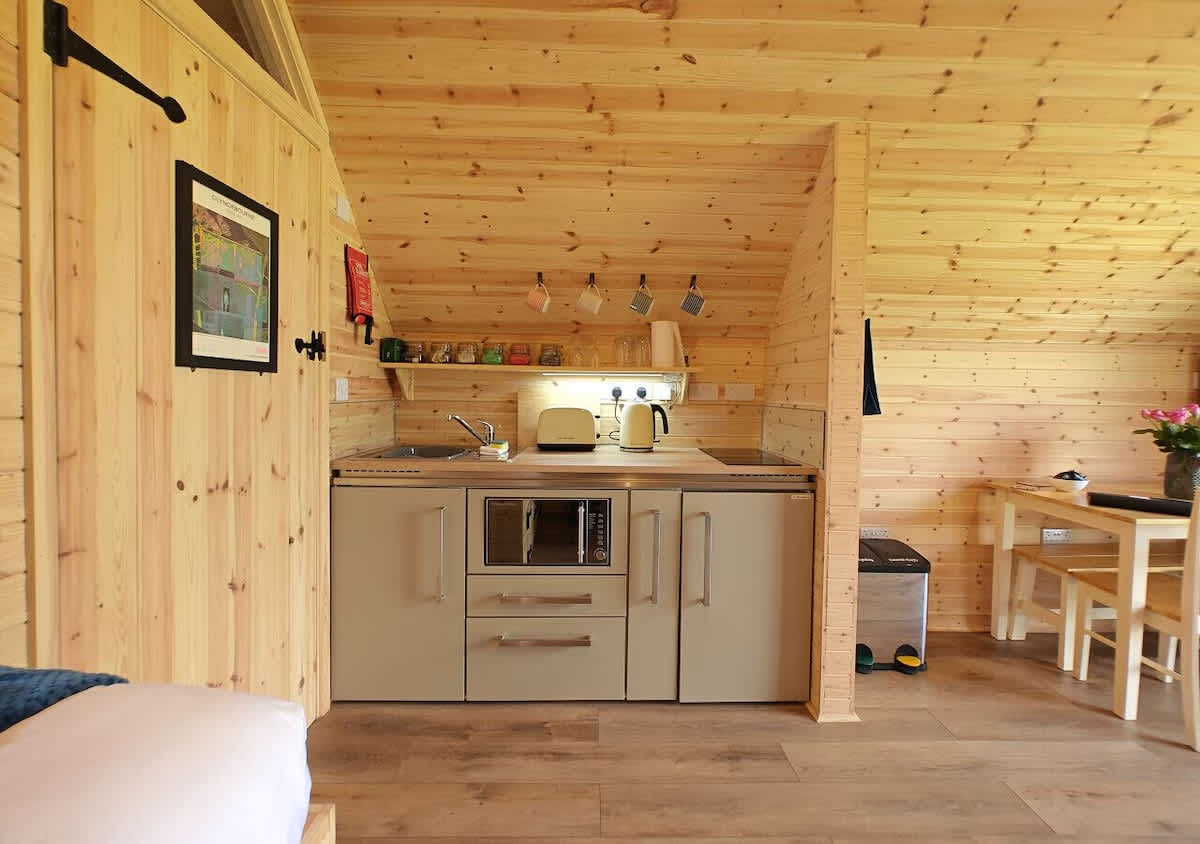 Light Farm Cabins