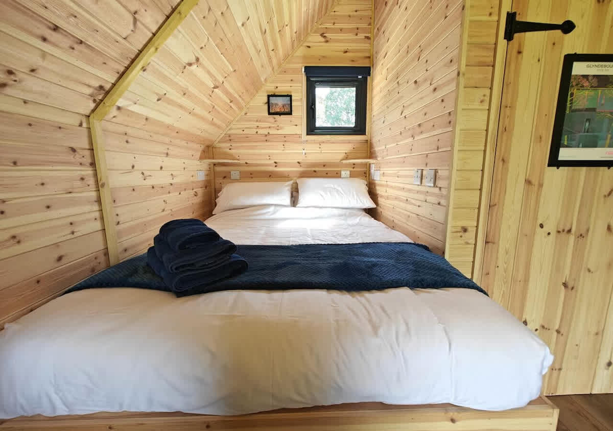 Light Farm Cabins