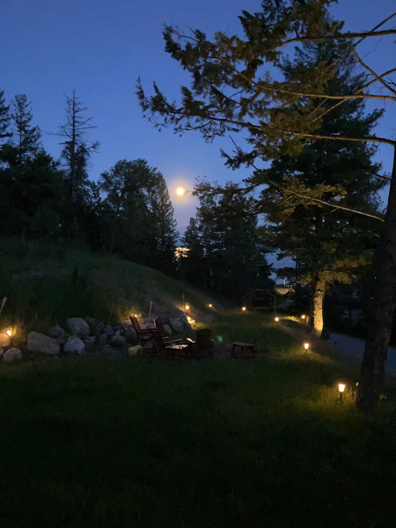Woody's On Flathead Lake