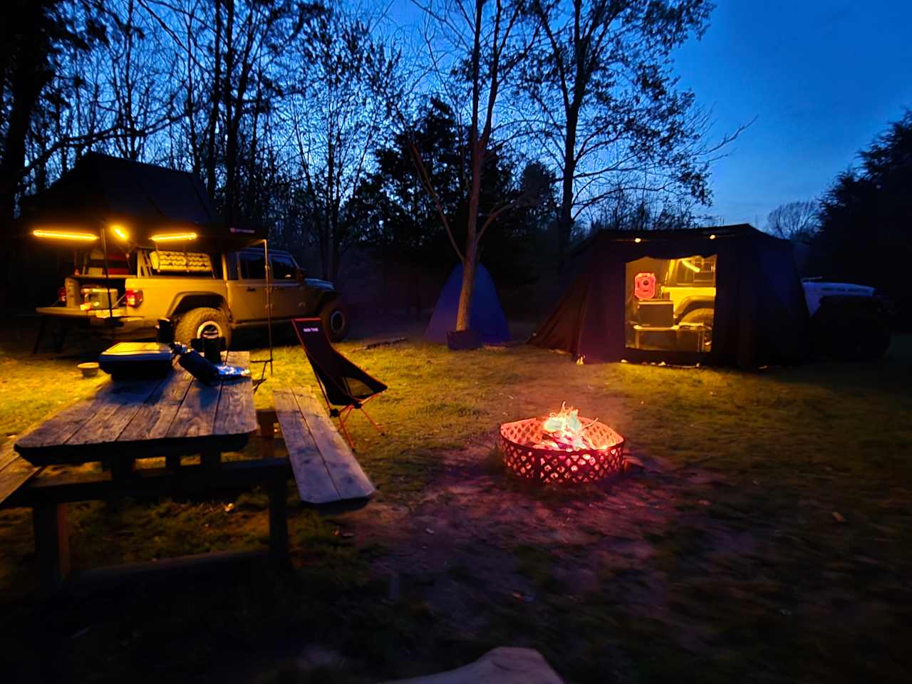 Fireside Camp + Lodge