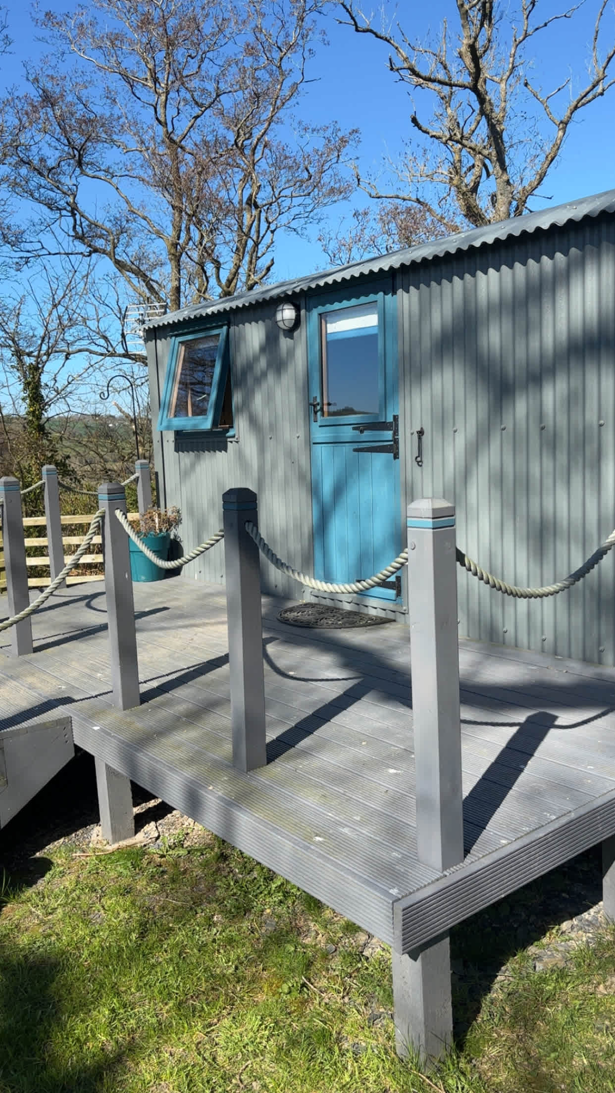 The Peacock Shepherds Hut