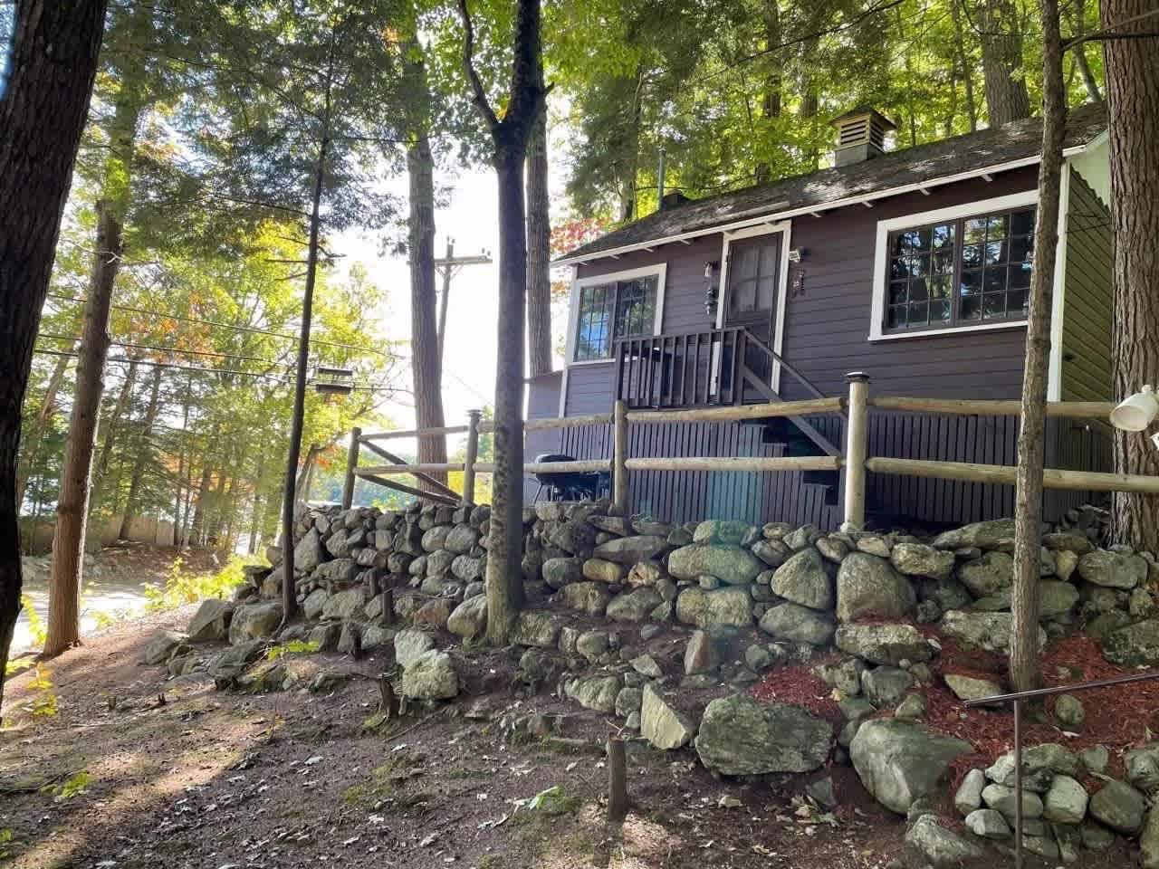 Laughing Bear Cottages