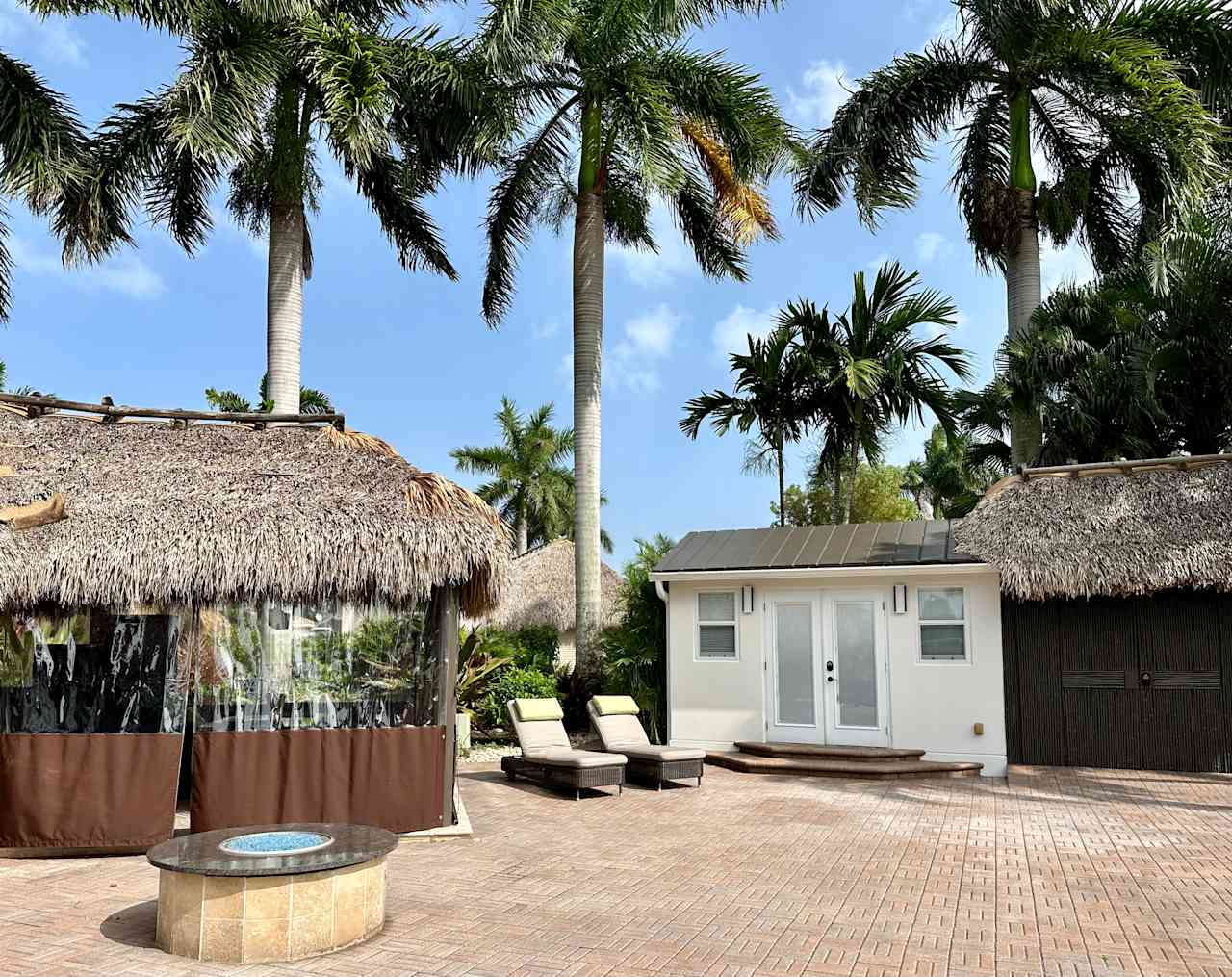 Luxury Lot 415 Aztec RV Resort FL