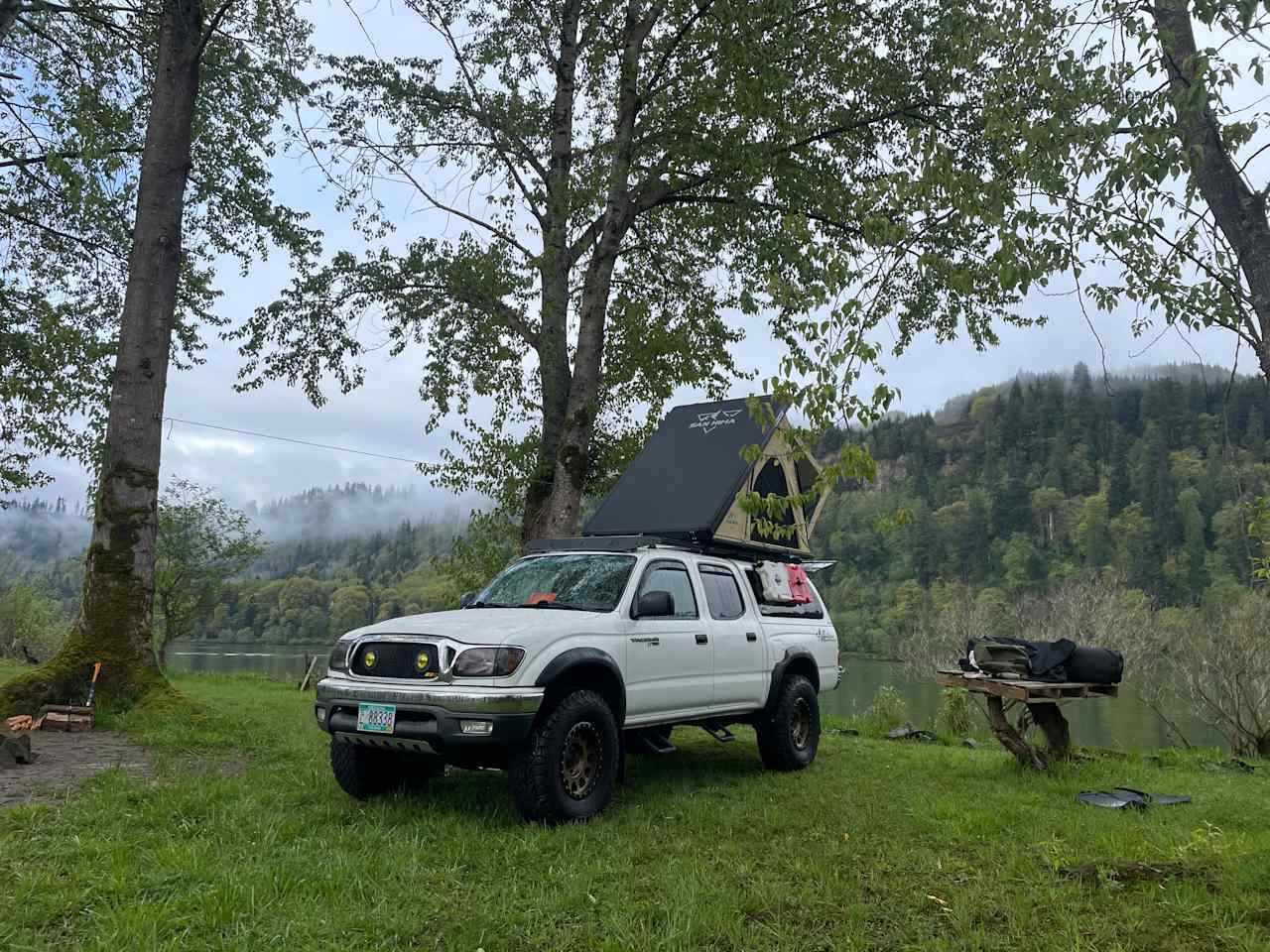 Columbia River Camping