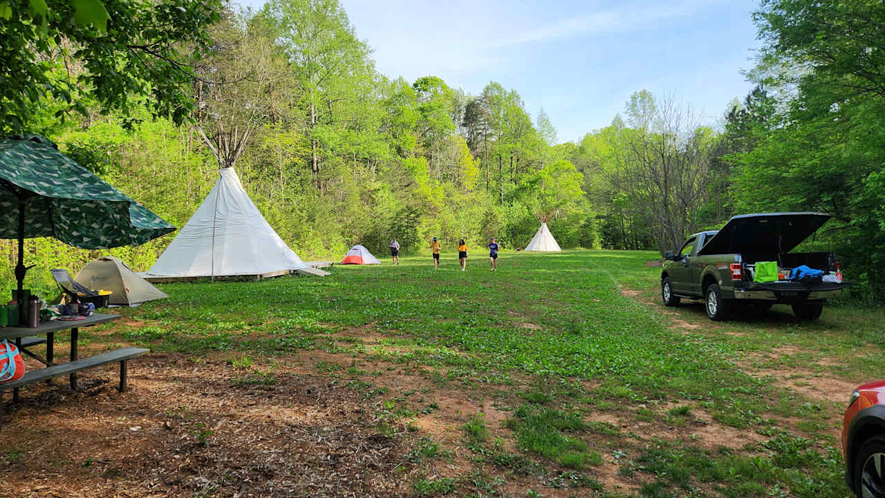 Bear Creek Tee-Pee Retreat