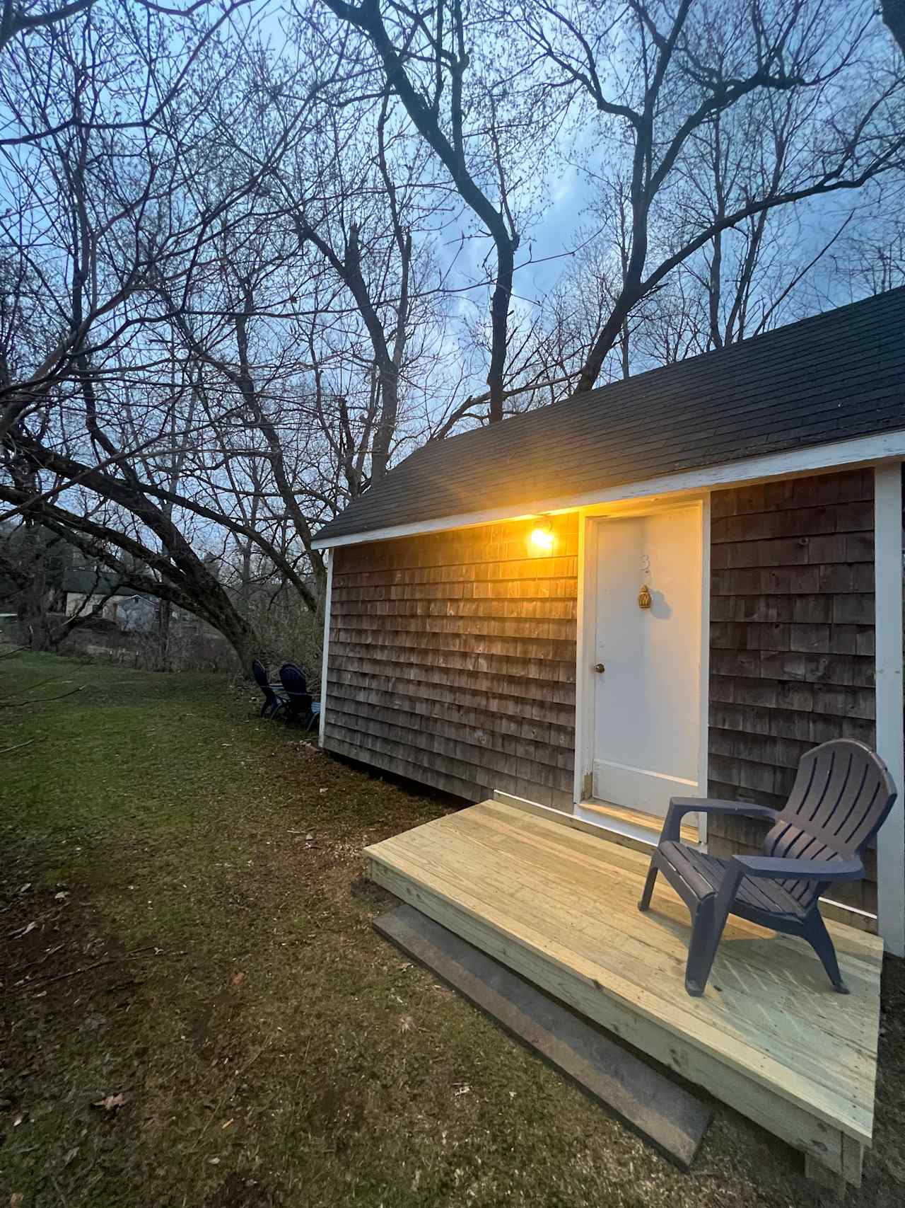 Riverside Retreat And Tiny House