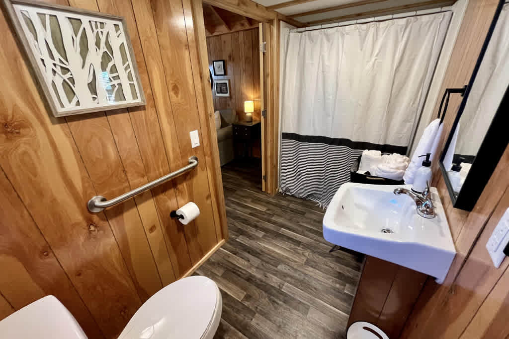 In the Pines RV and Cabin Village