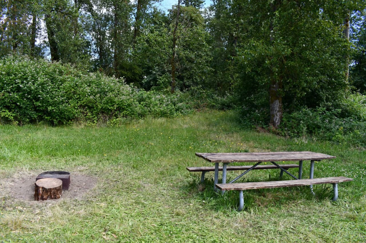 St. Helens - Sand Island Camp Ground