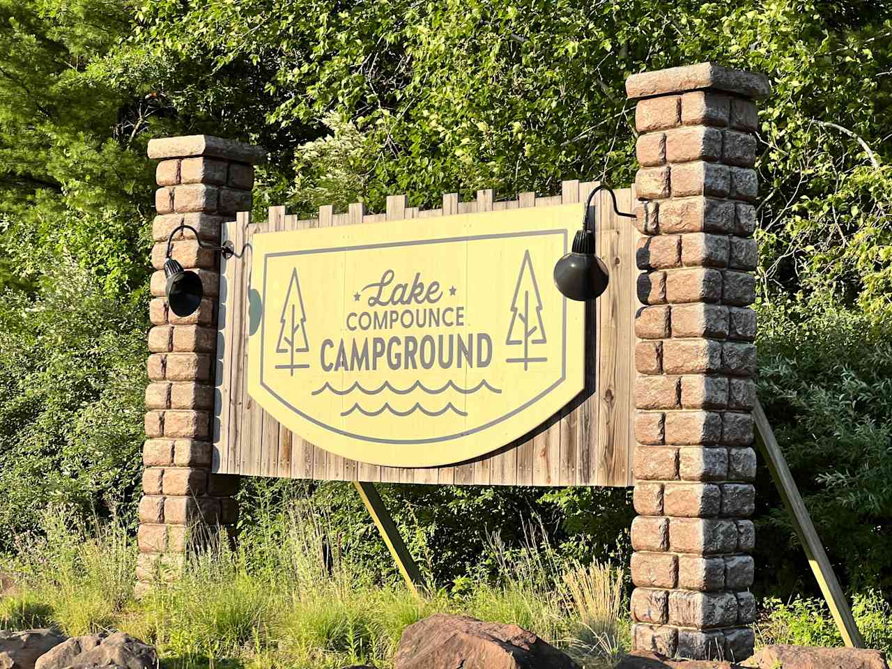 Lake Compounce Campground