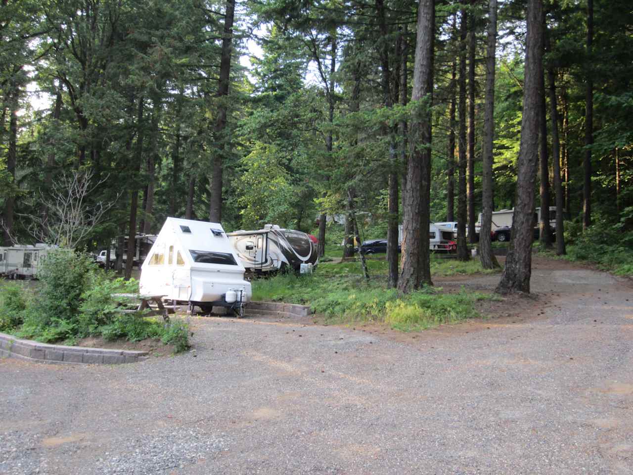 Dog Mountain & Wind Mountain RV Park & Lodge