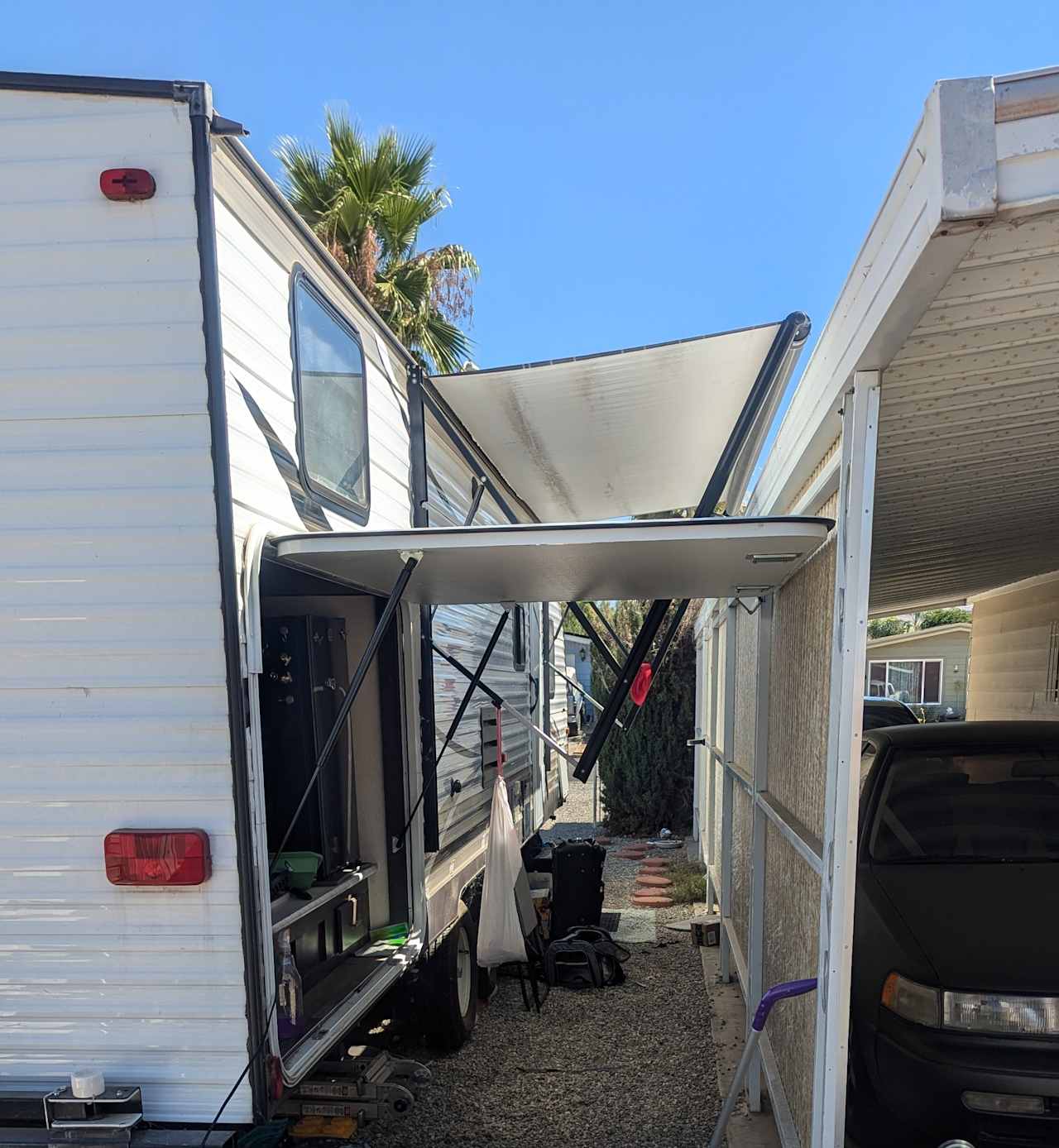 Deb & Dan's RV Hideaway