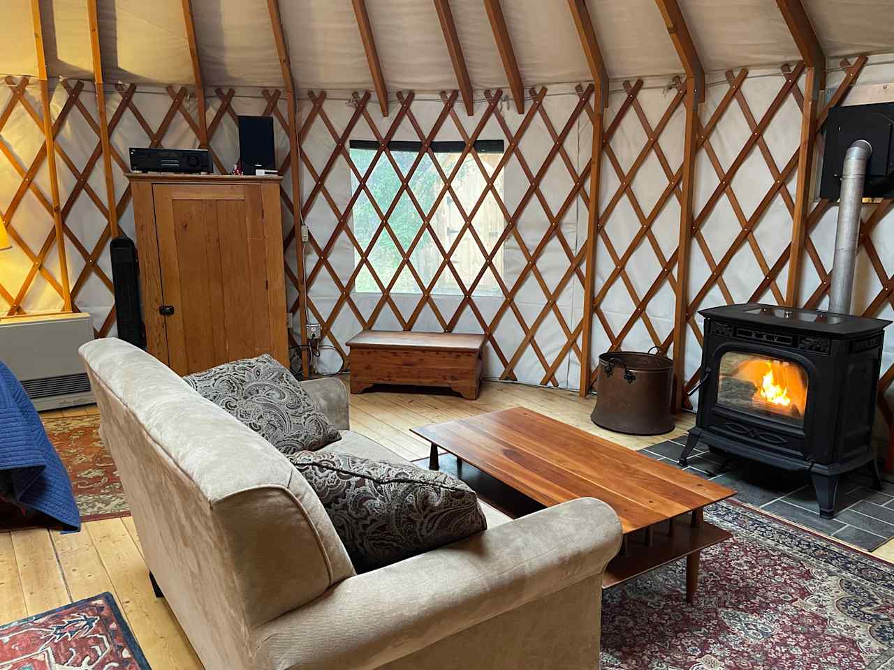 Private 4 Season Yurt Close to Town