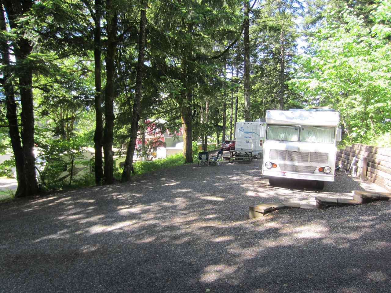 Dog Mountain RV Park & Lodge