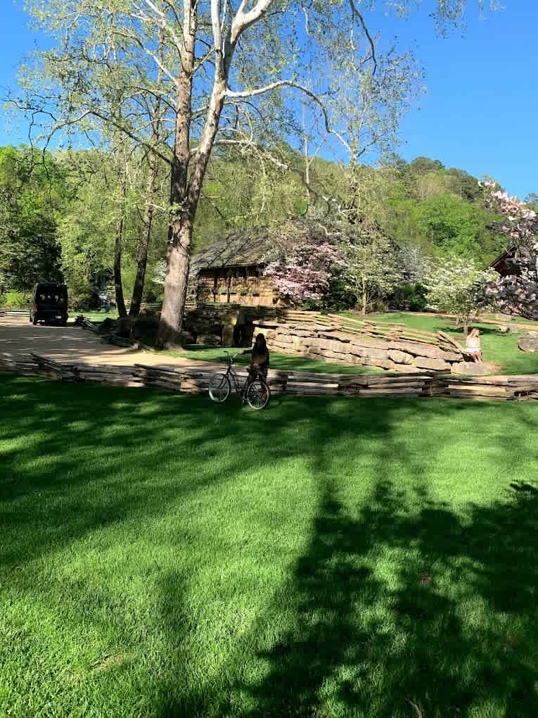 Meramec Springs Country Store & RV Park