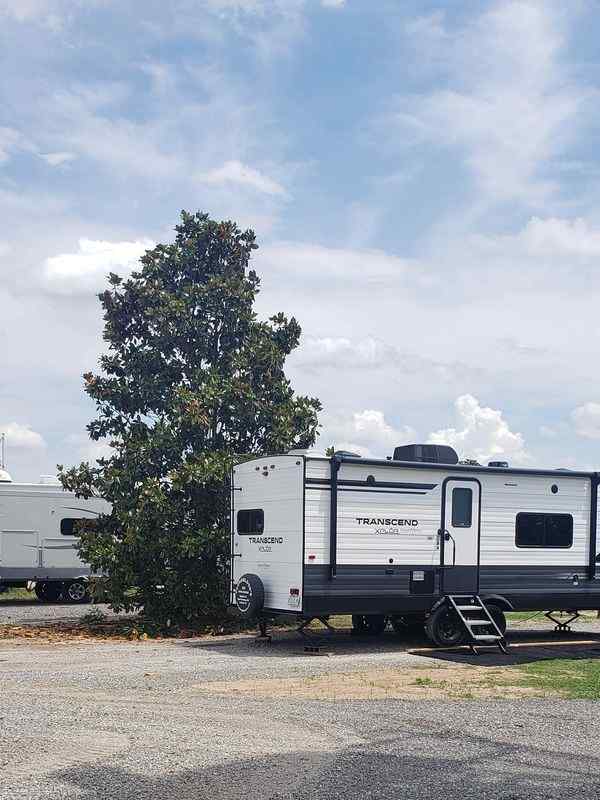 The Magnolia Campground and Store