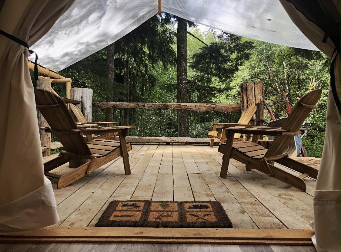 Mossquatch Resort