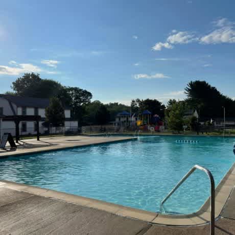 Wolf's Den Family Campground