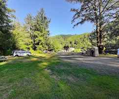 Coyote Rock RV Resort & Marina