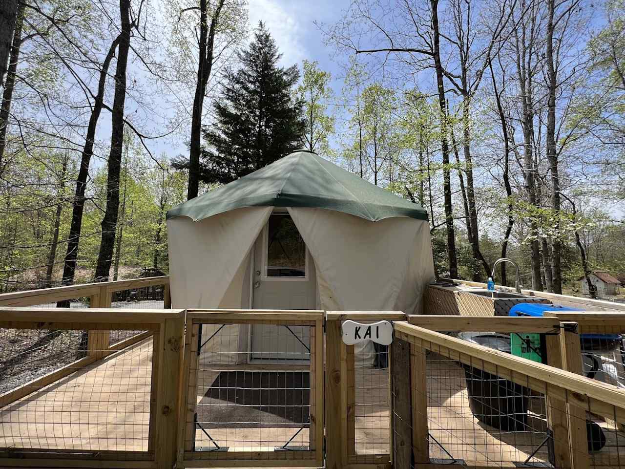 Four Paws Kingdom Campground & Dog Retreat