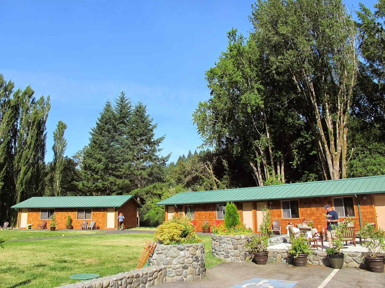 Cougar Lane Lodge & RV