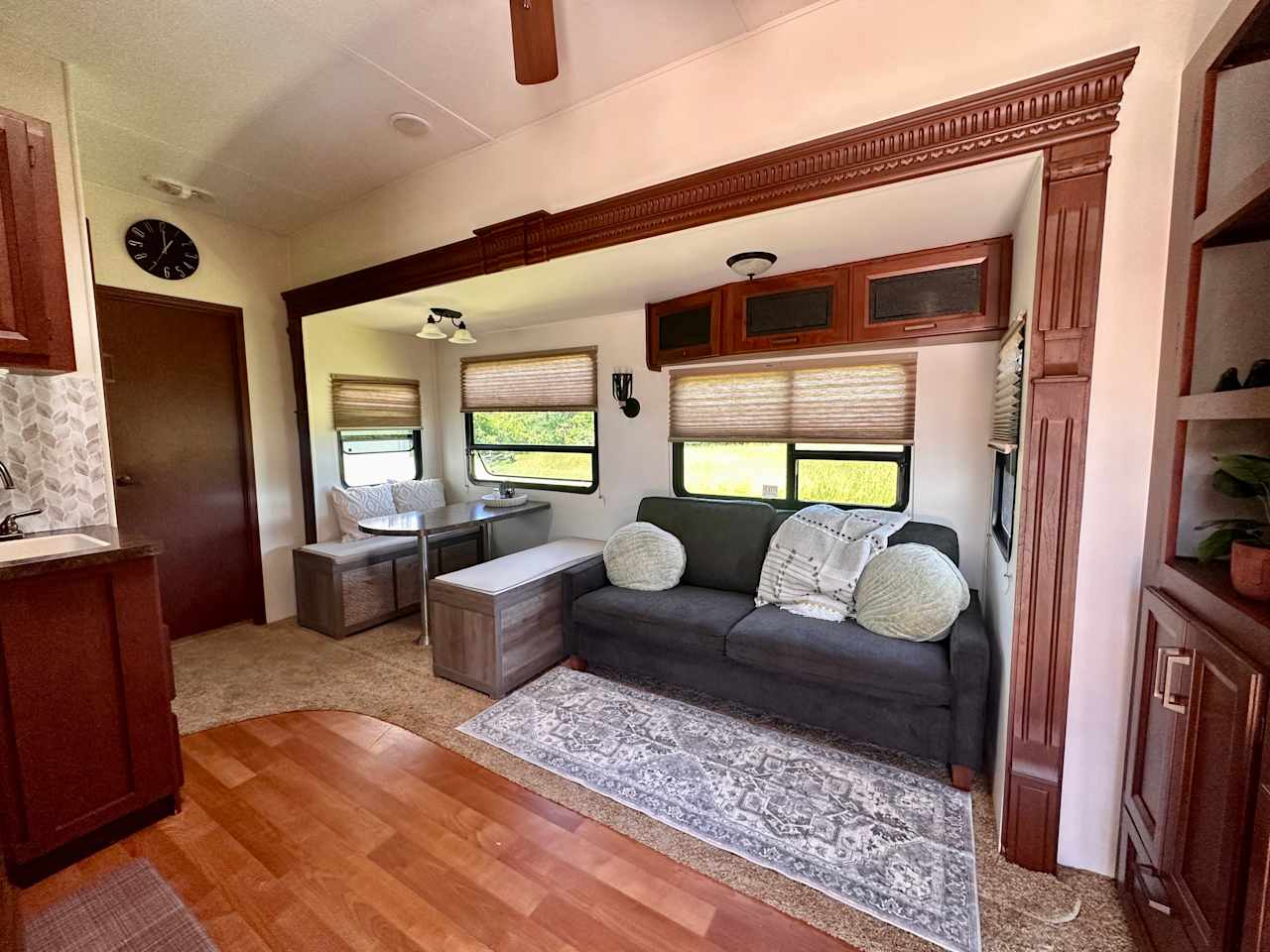 Main living space: view from when you first walk in 