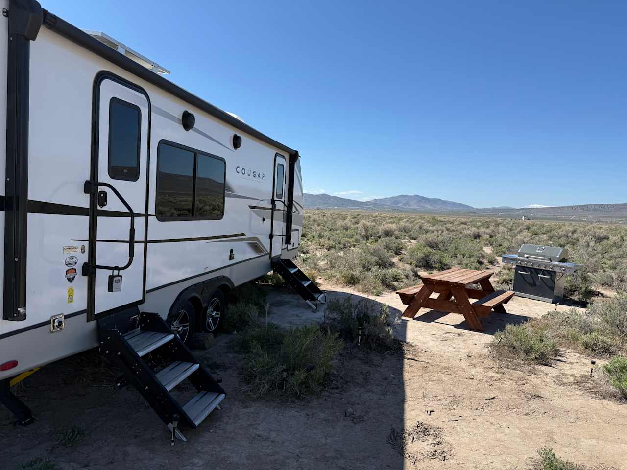 Luxury Trailer on Off-grid Emu Farm