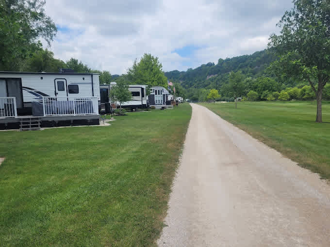 Eagle Cliff Campground