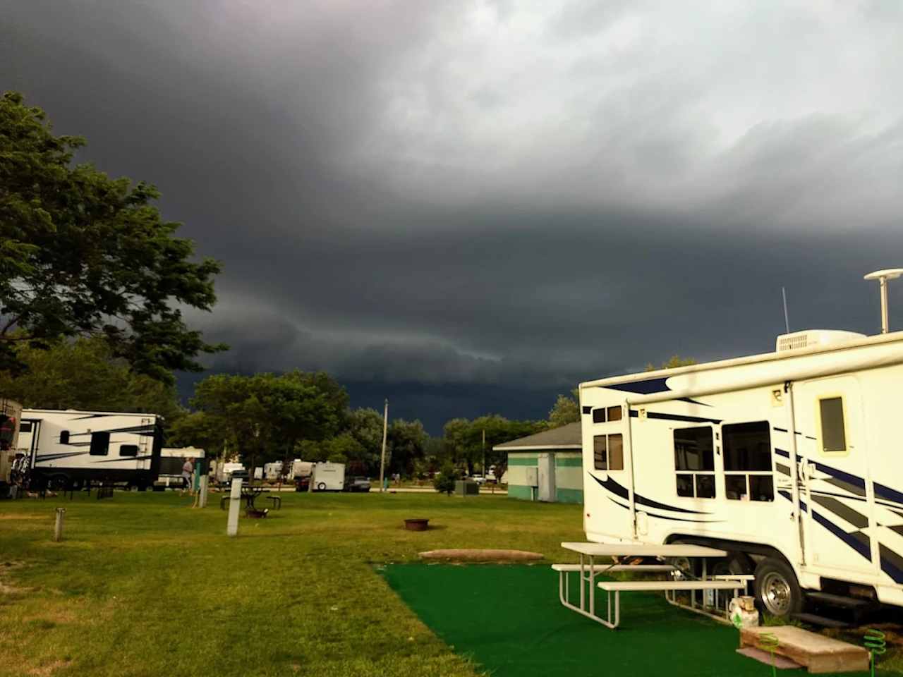 Fishermans Landing Campground