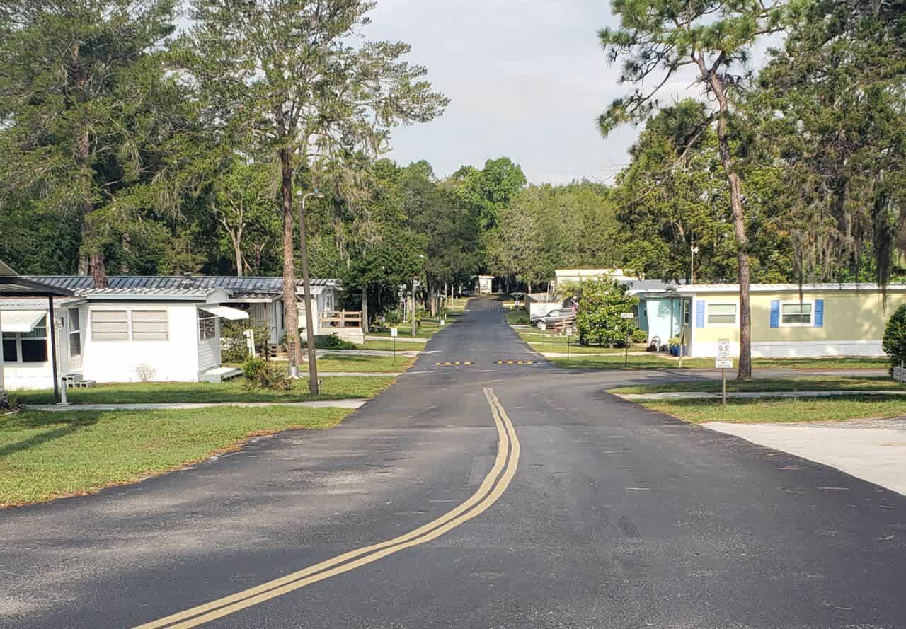 Sandy Oaks RV Park-Mobile Home