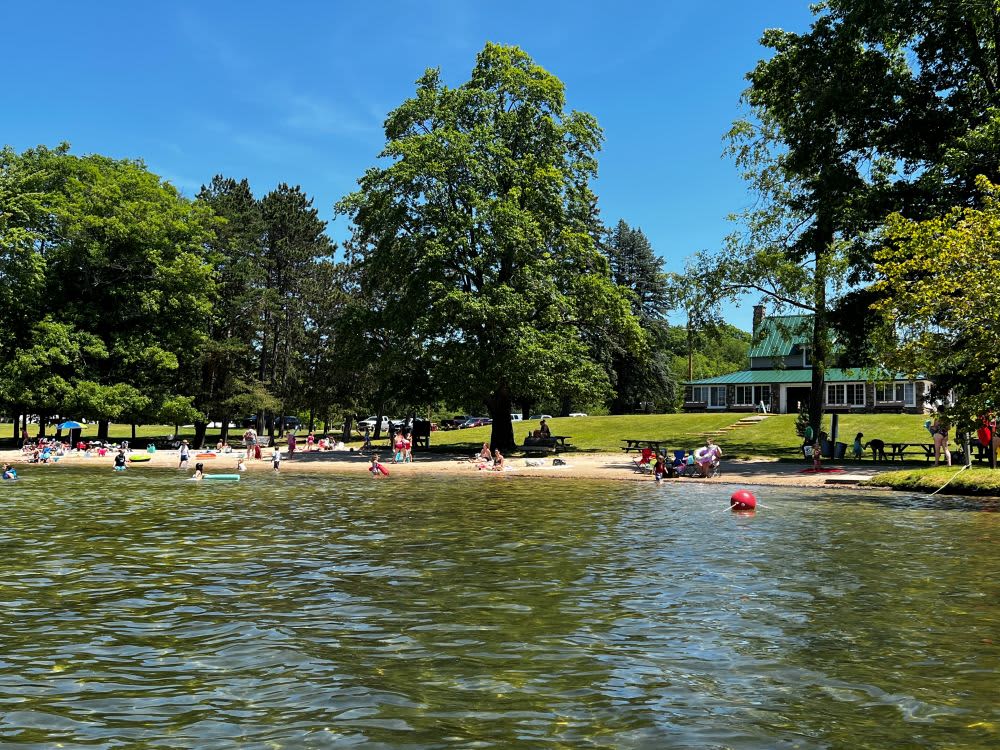 School Section Lake Veteran's Park