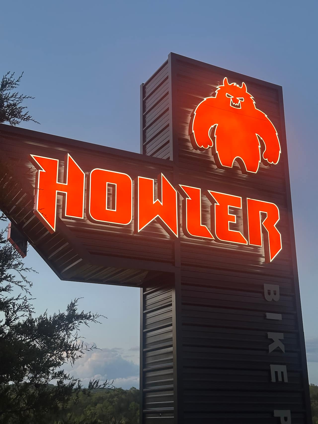 Howler Bike Park Stays