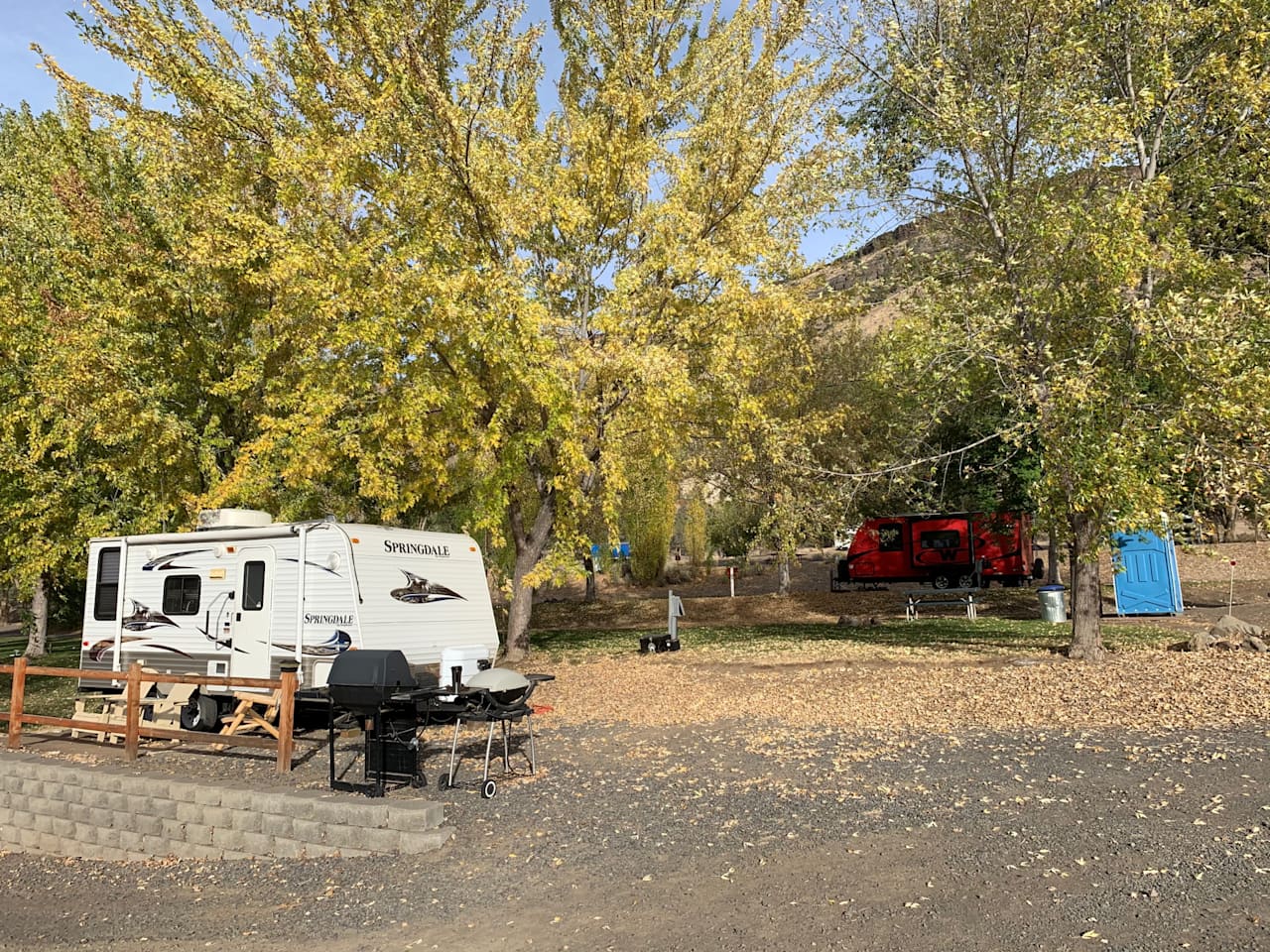 Deschutes River Fly Shop and Camp