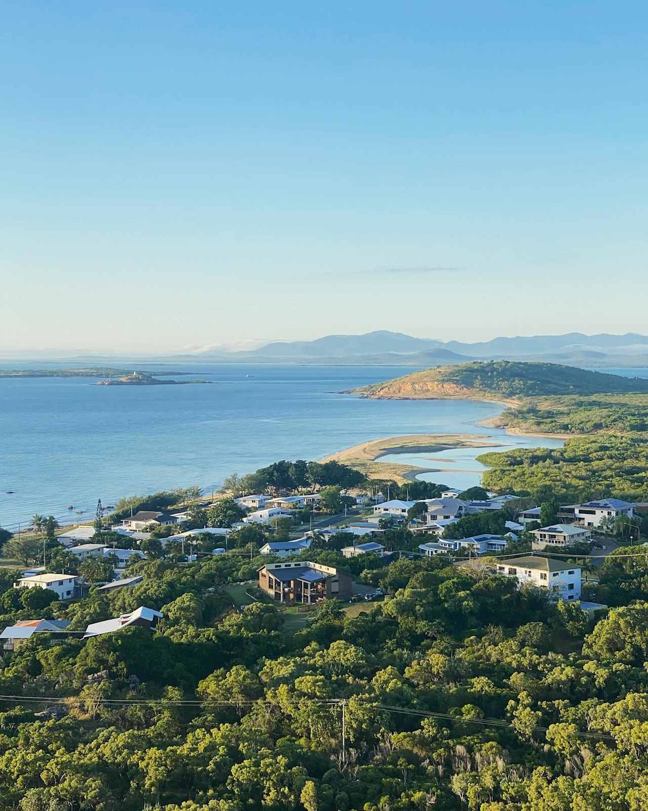Rose Bay Beach Caravan Bowen