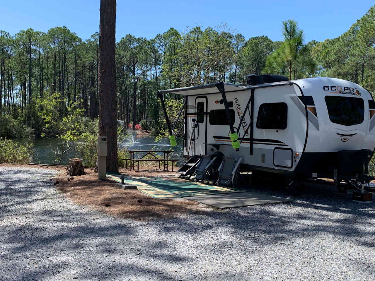 Pineglen Motorcoach and RV Park
