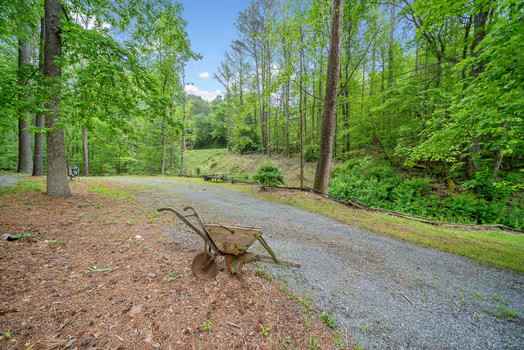 Hickory Cove Camper