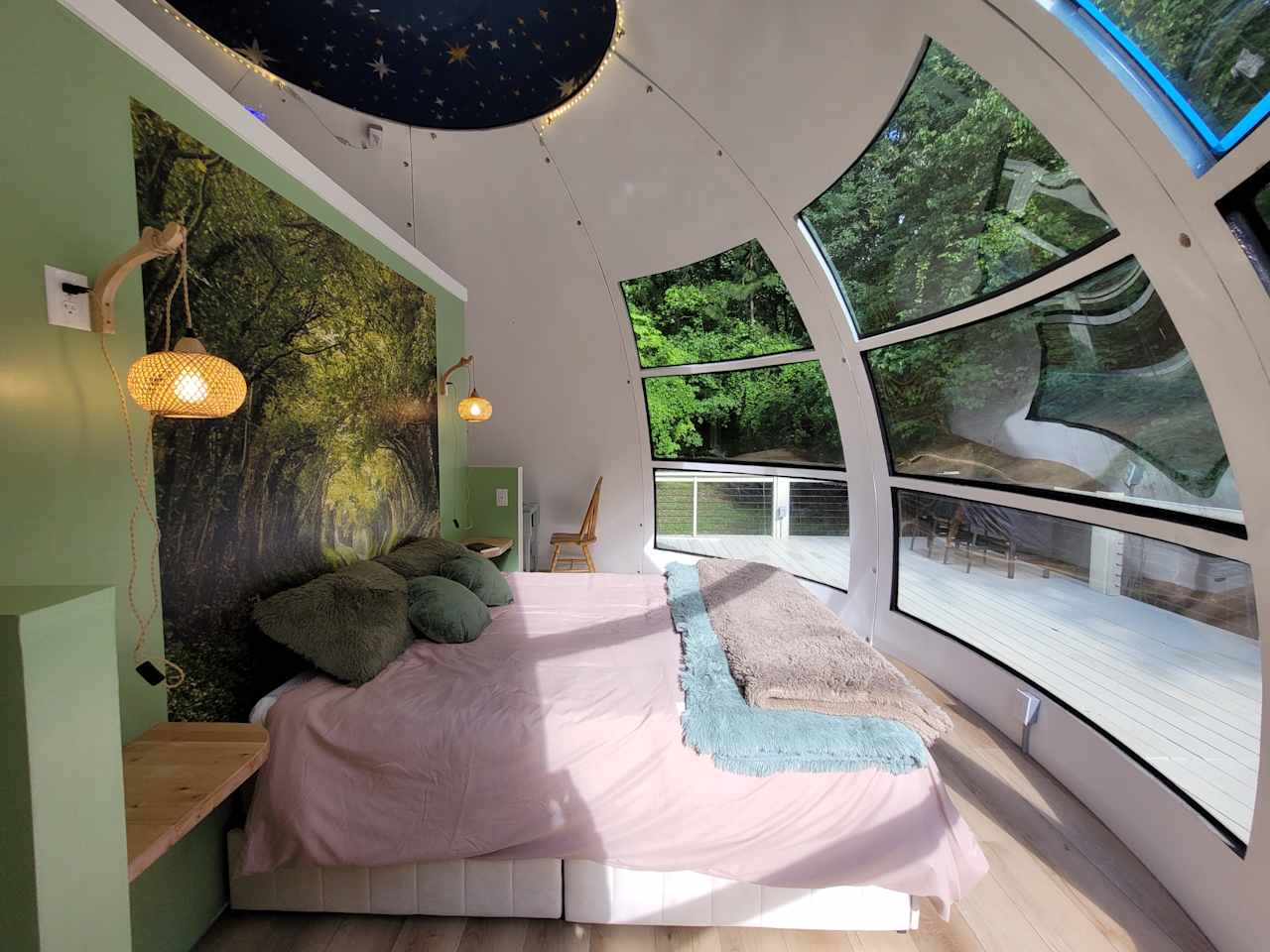 Secluded Themed Domes on 100acres