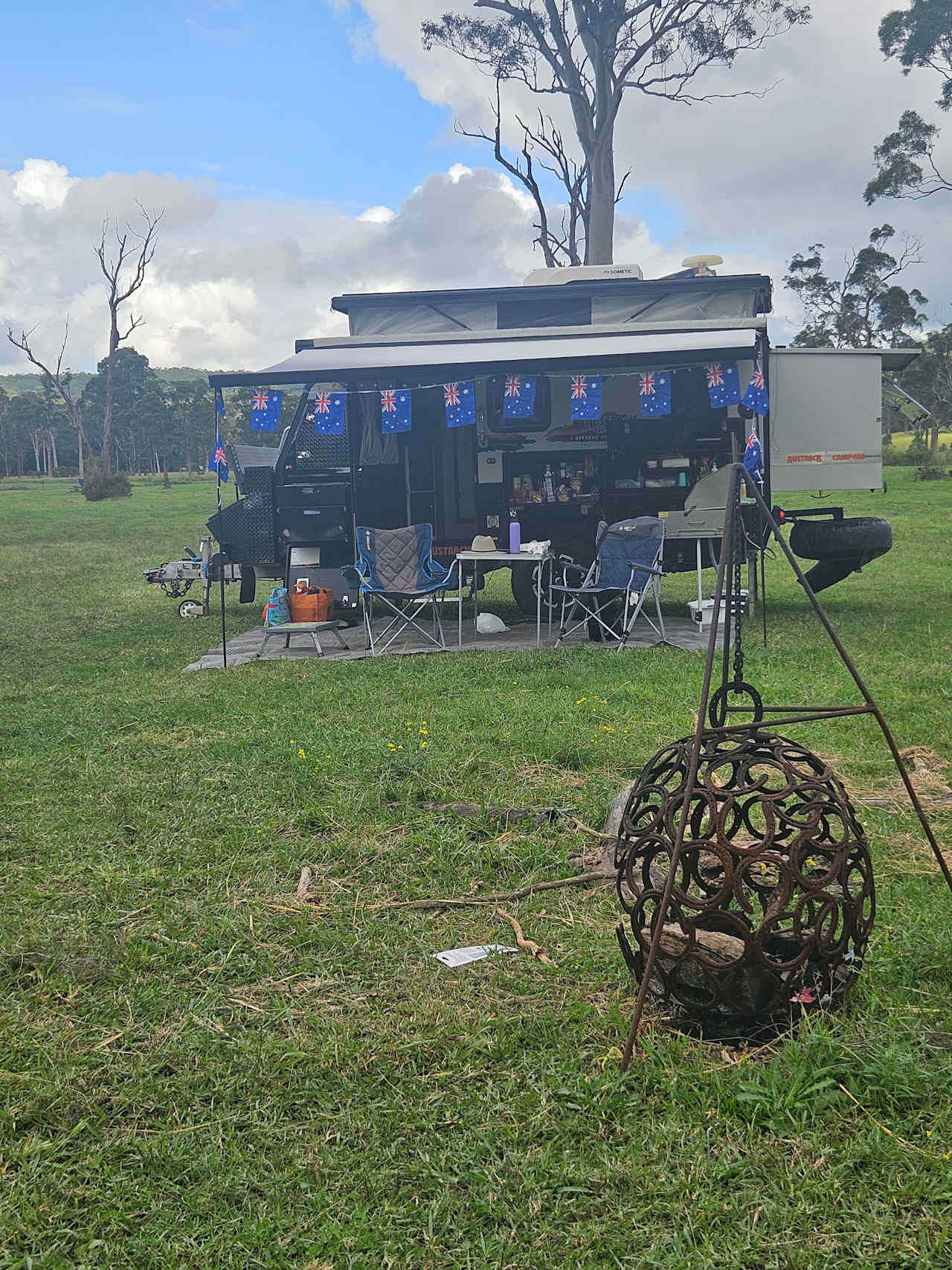 Camping @ Emerald Park Equine