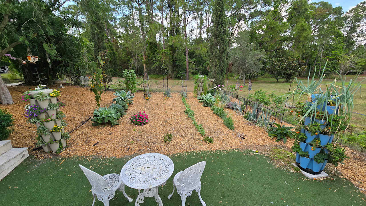 Southern Dirt Farm And Garden