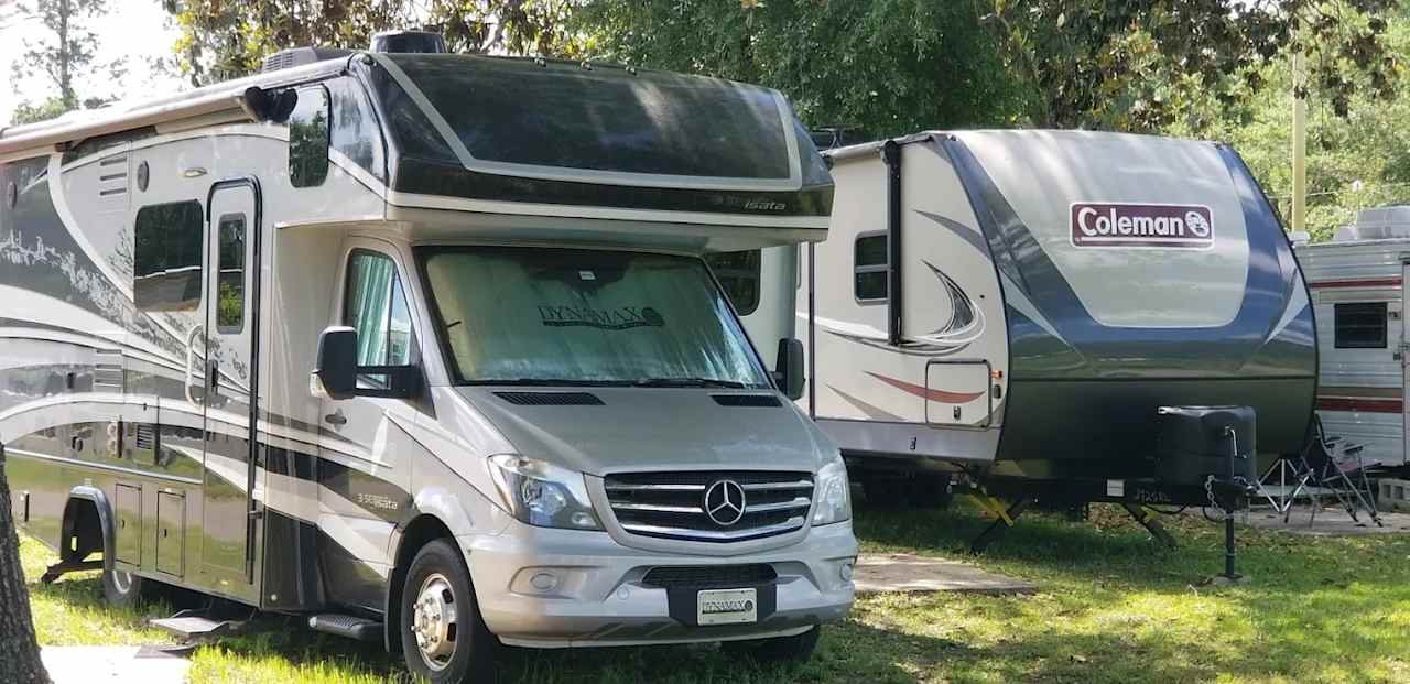 Lakeside Travel Park
