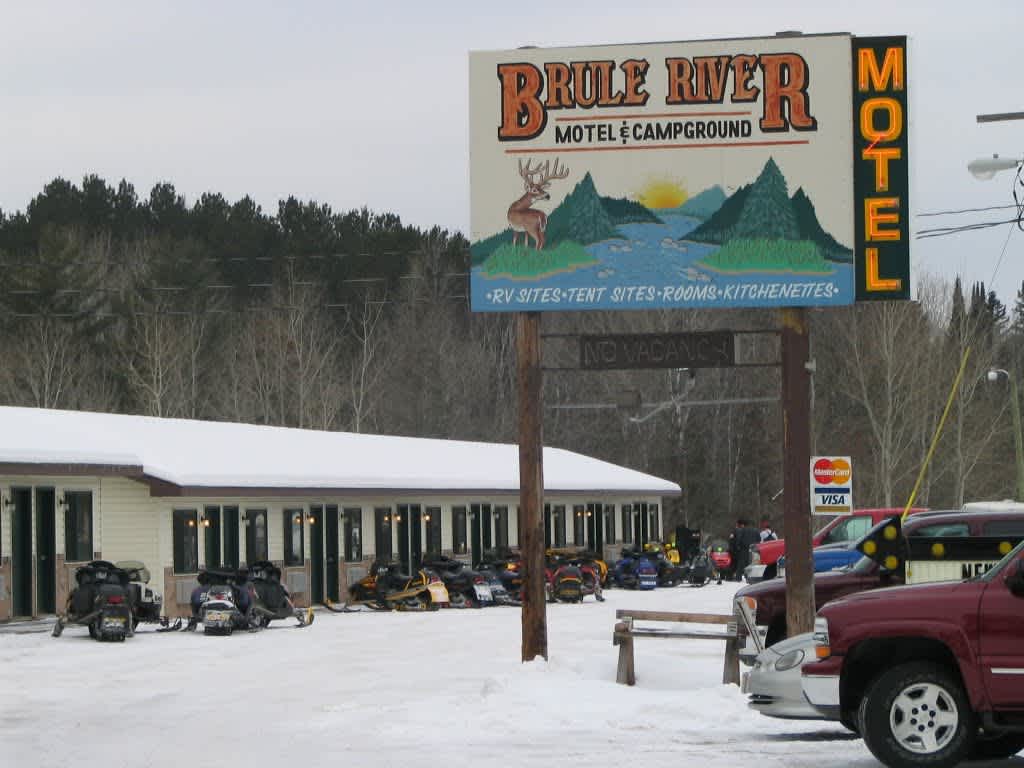 Brule River Motel and Campground