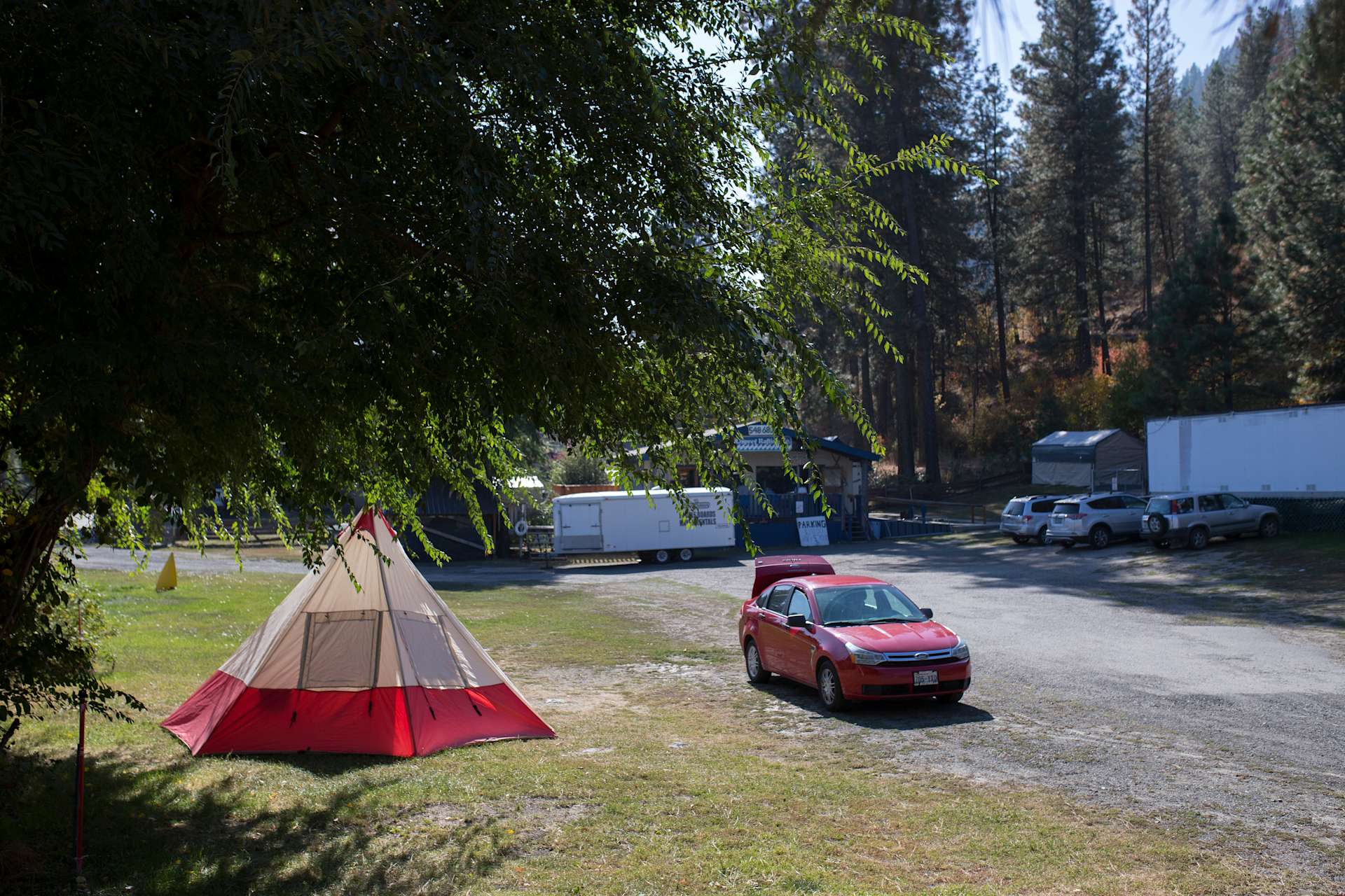 Osprey RV Raft & Ski Camp Hipcamp in Leavenworth, Washington