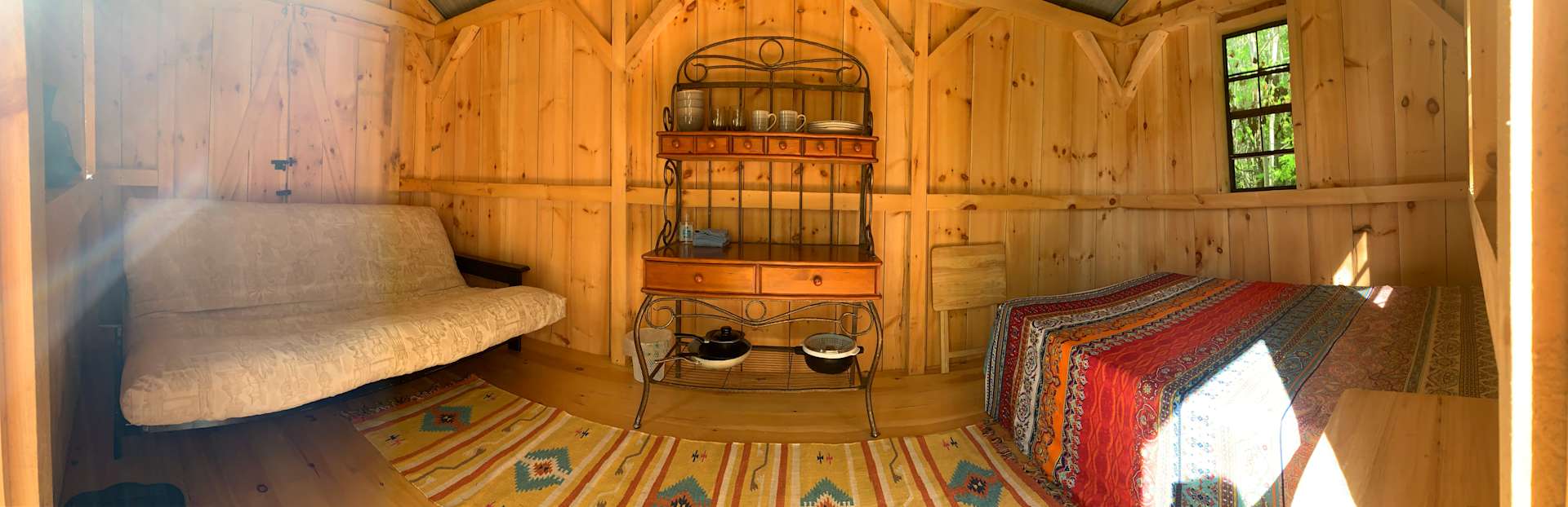 Photo inspiration: Visual Reference: Eco Friendly Off Grid Bunkie