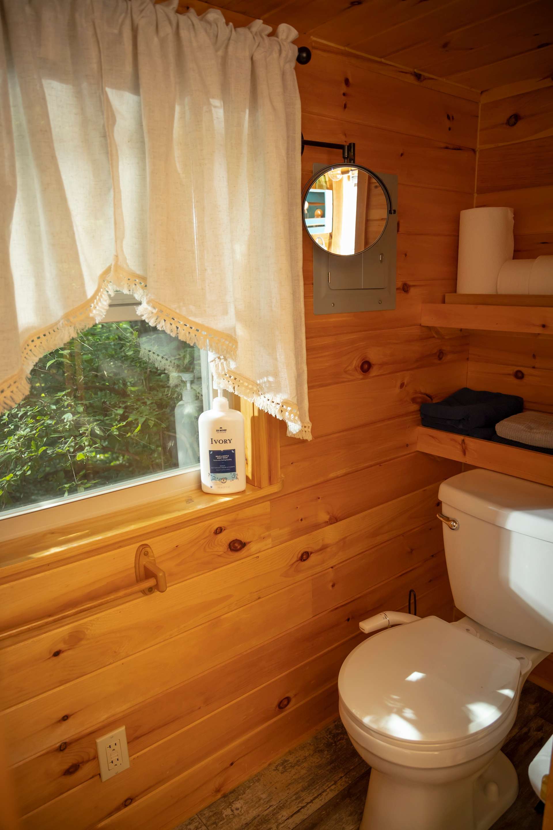 The Birdhouse Tiny Home - Hipcamp in Decatur, Georgia