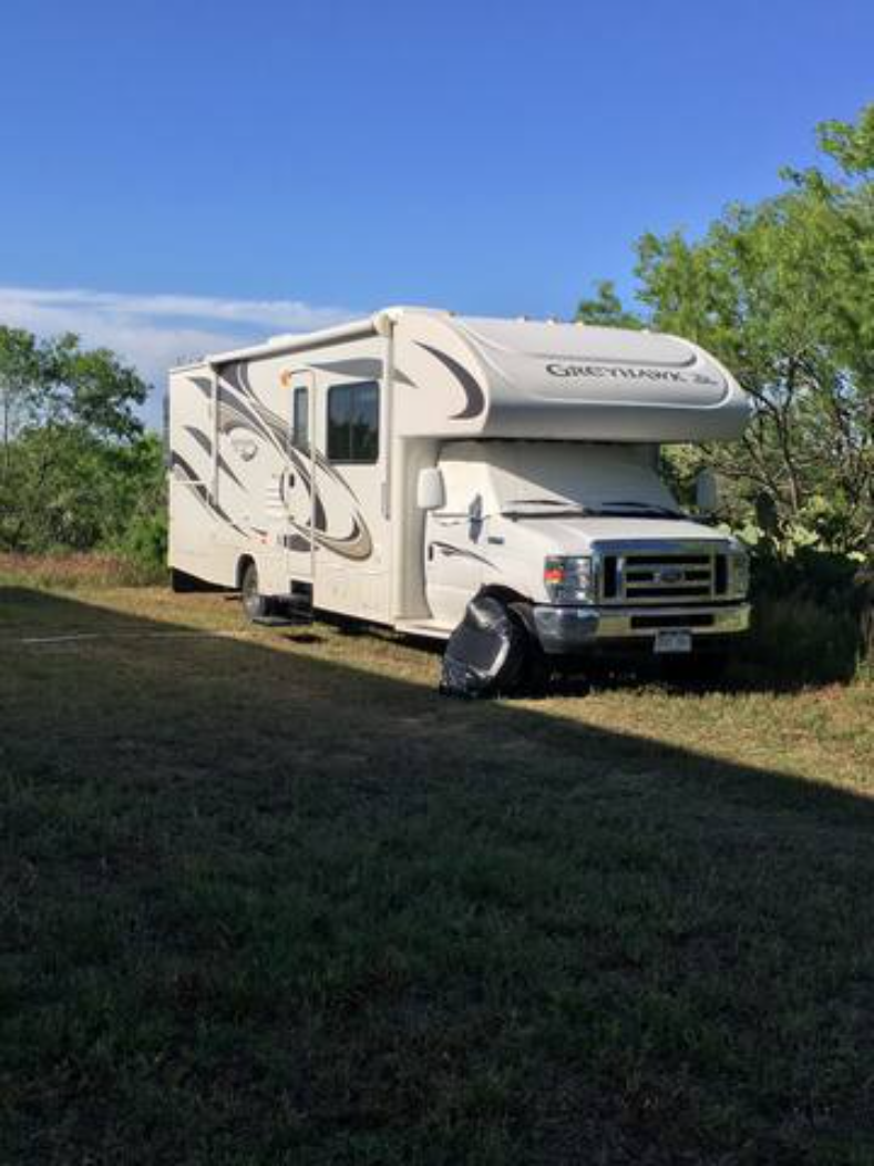 Rose Hill Hipcamp in Leming, Texas