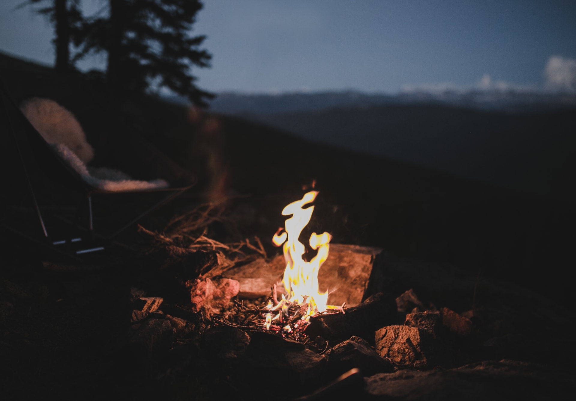 Can you beat this? A fire, great company and mountain vistas!