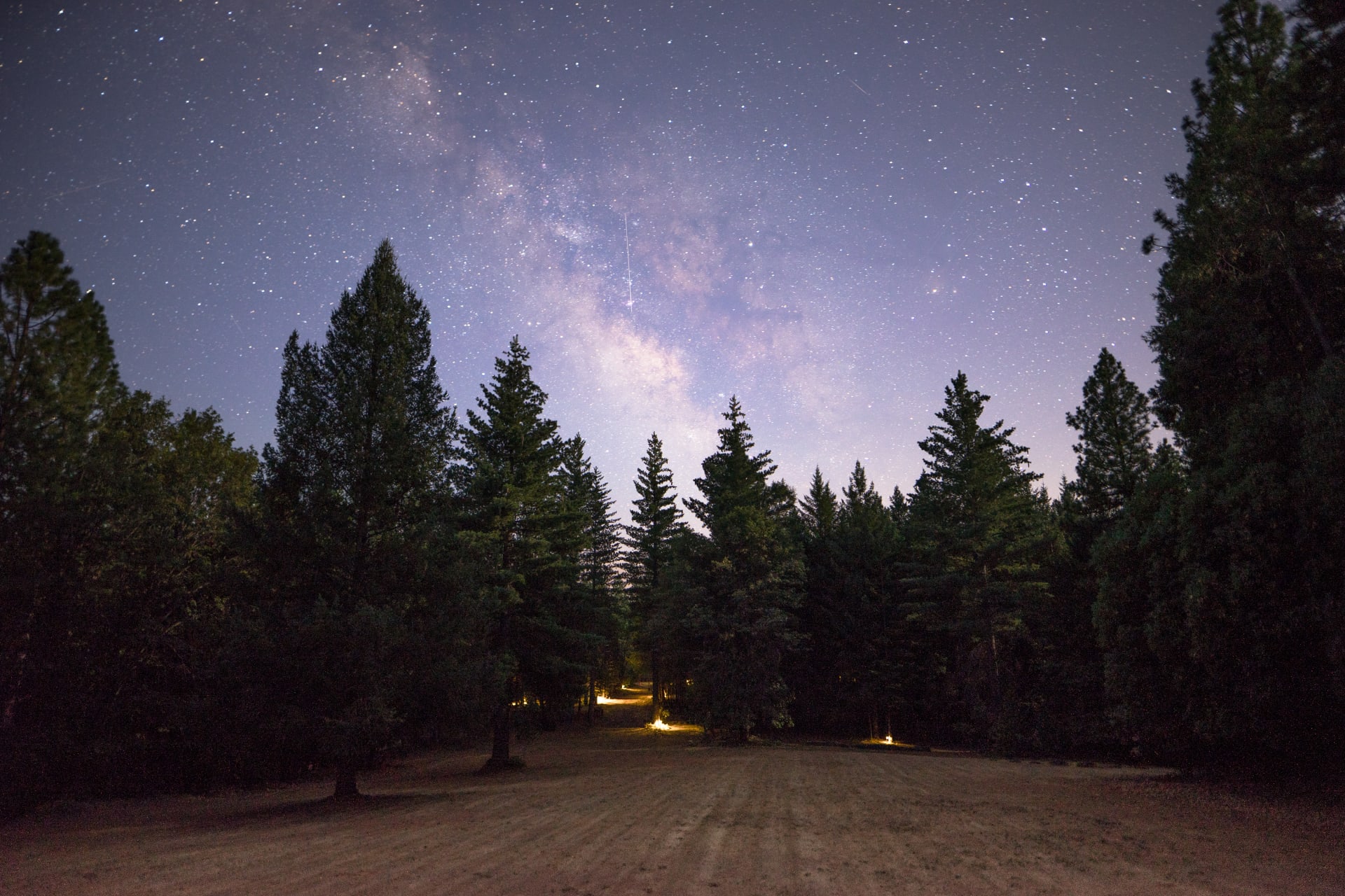 A wide open field next to the campsites provides the perfect viewing opportunity of the night sky