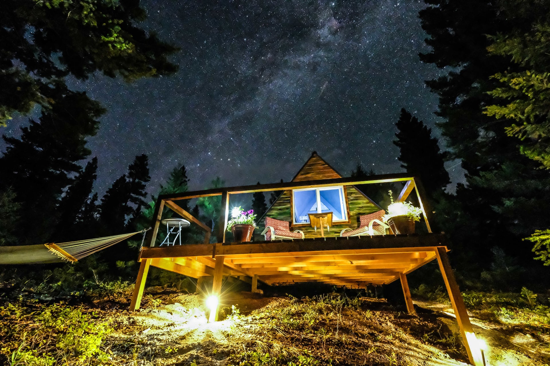 Enjoy your personal view of the Montana sky without having to leave your bed when you're indoors. Or take a walk outside for the ultimate jaw drop!