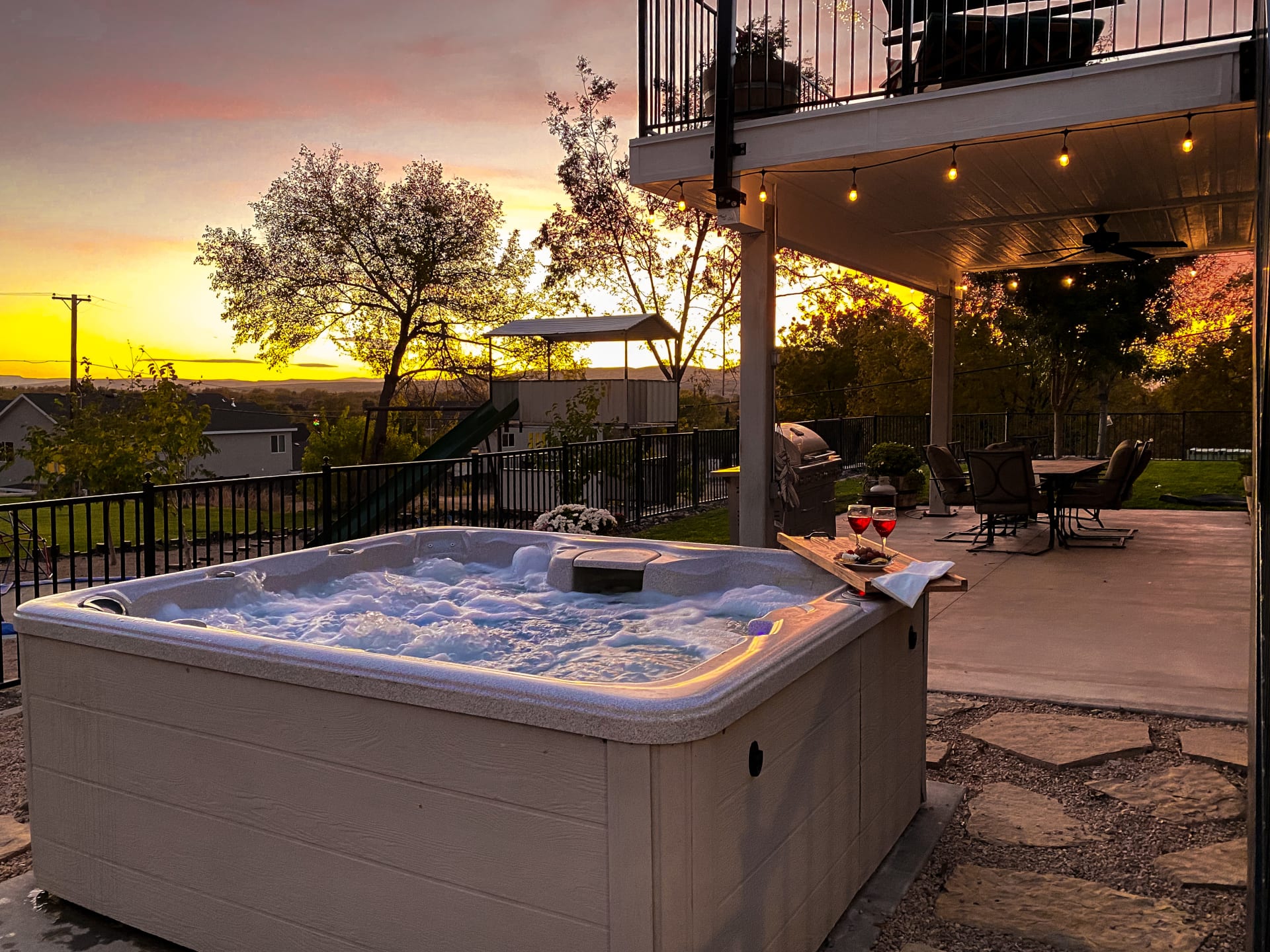 Southwestern sunsets are the just amazing.  Stargazing or watching sunsets from the hot tub or balcony is one of the highlights of The Loft. 