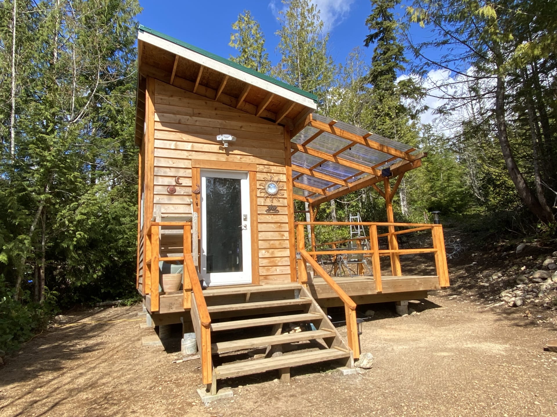 Front view of the micro cabin and covered deck